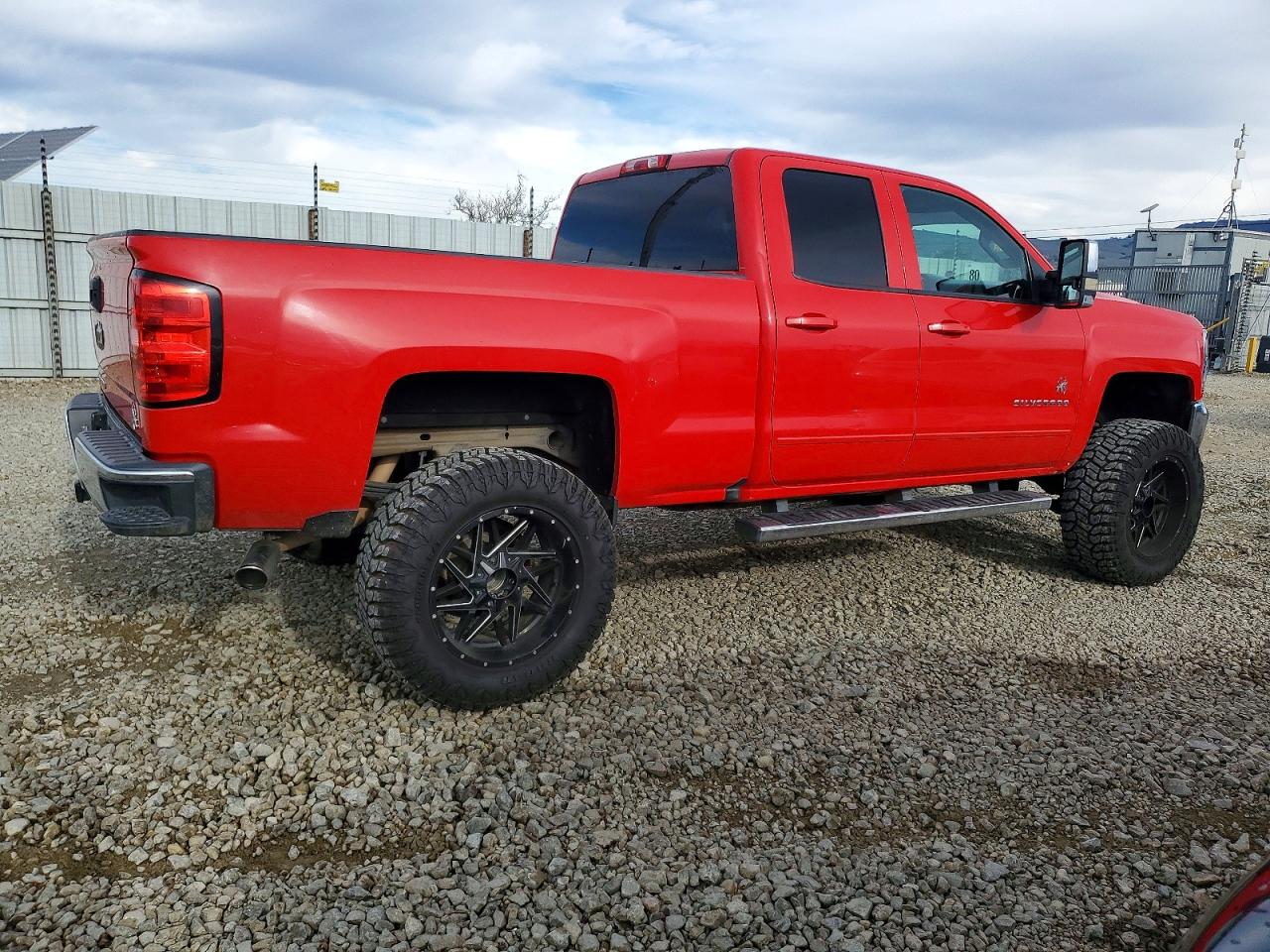 2018 CHEVROLET SILVERADO C1500 LT photo 5