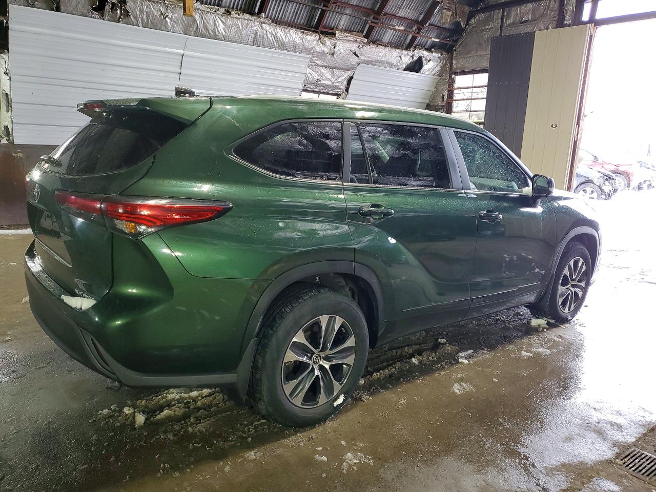 2023 TOYOTA HIGHLANDER L photo 3