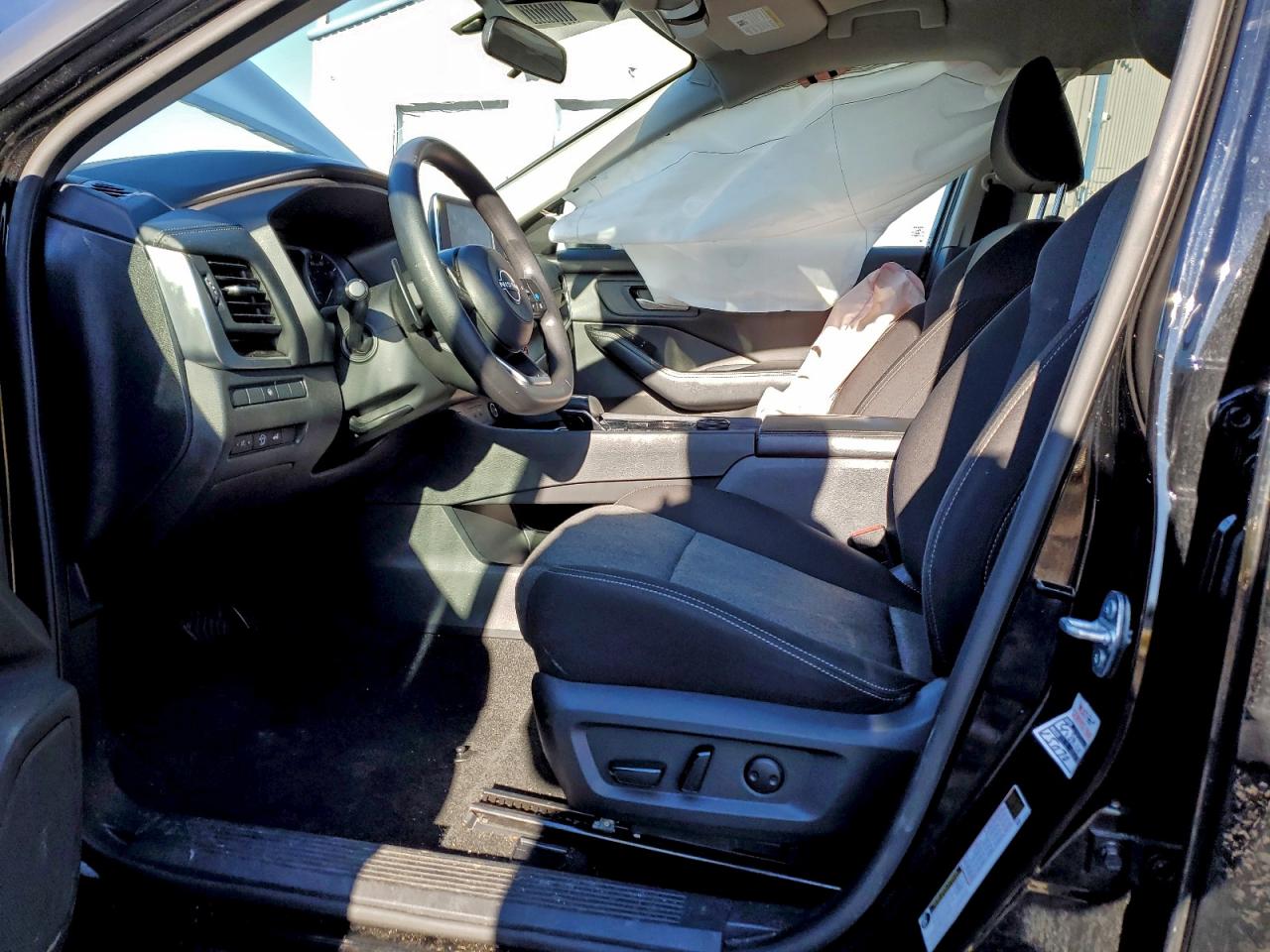 2024 NISSAN ROGUE SV photo 7