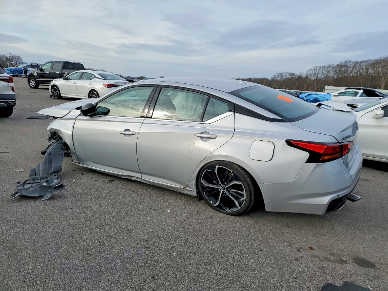 2024 NISSAN ALTIMA SR photo 2