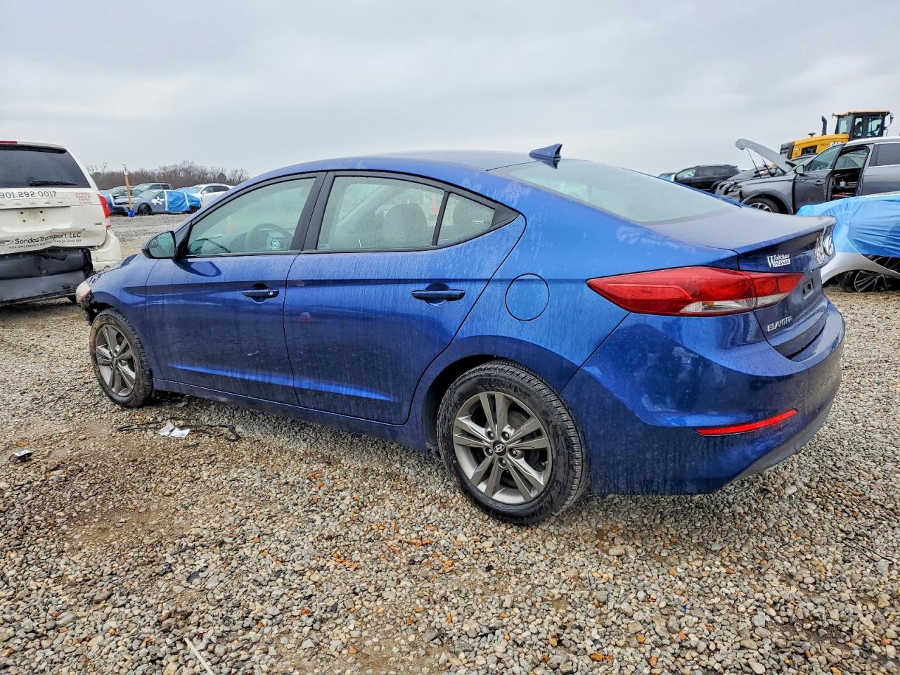 2017 HYUNDAI ELANTRA SE photo 2