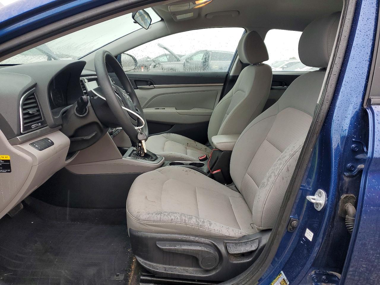 2017 HYUNDAI ELANTRA SE photo 7