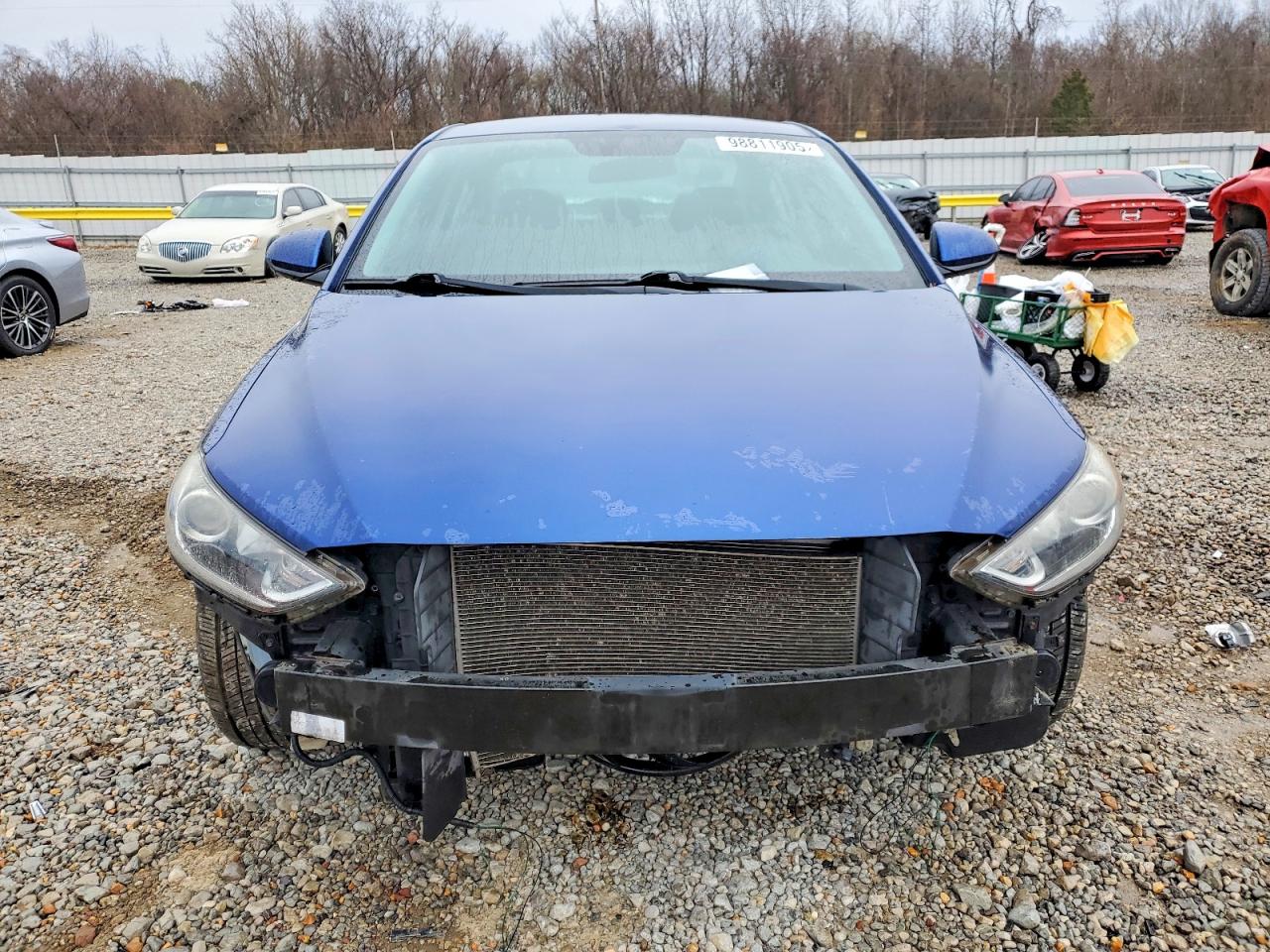 2017 HYUNDAI ELANTRA SE photo 5