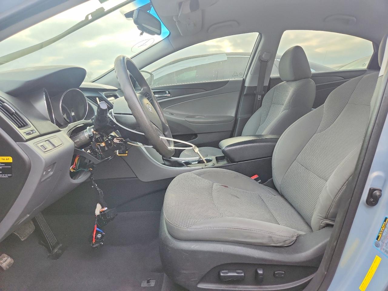 2014 HYUNDAI SONATA GLS photo 7