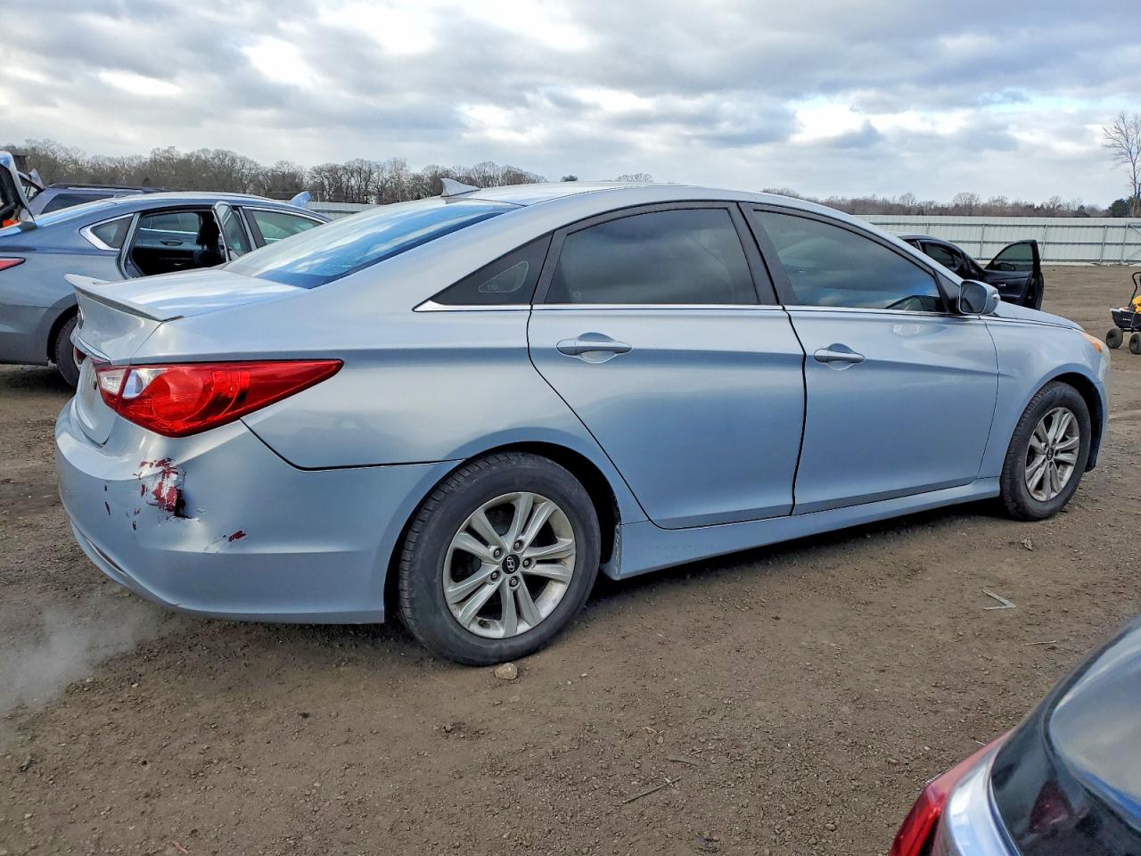 2014 HYUNDAI SONATA GLS photo 3