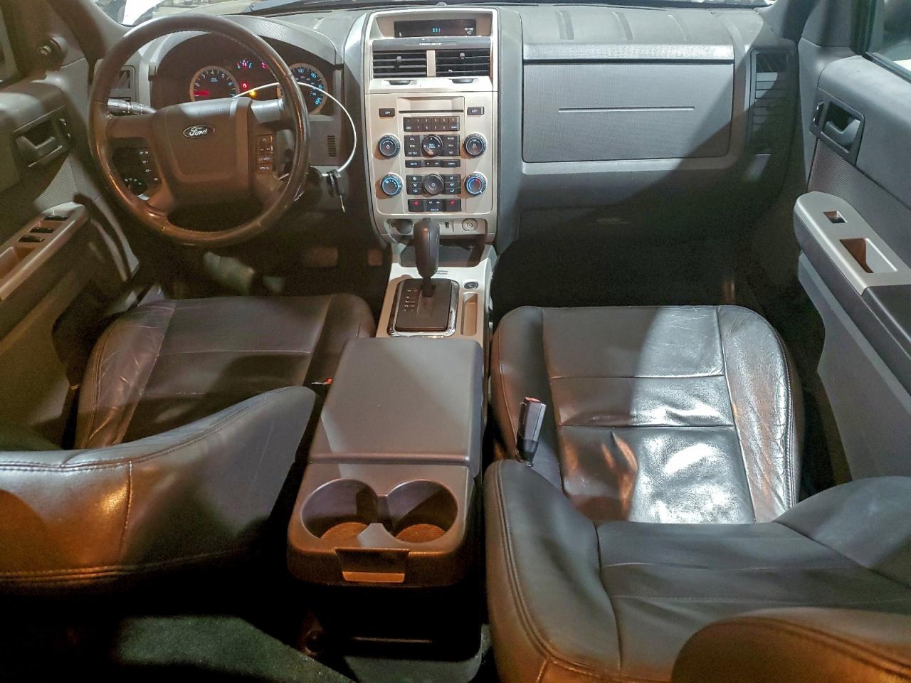2012 FORD ESCAPE XLT photo 8