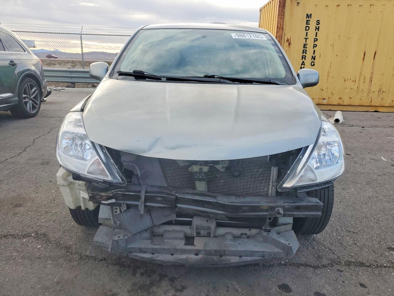 2011 NISSAN VERSA S photo 5