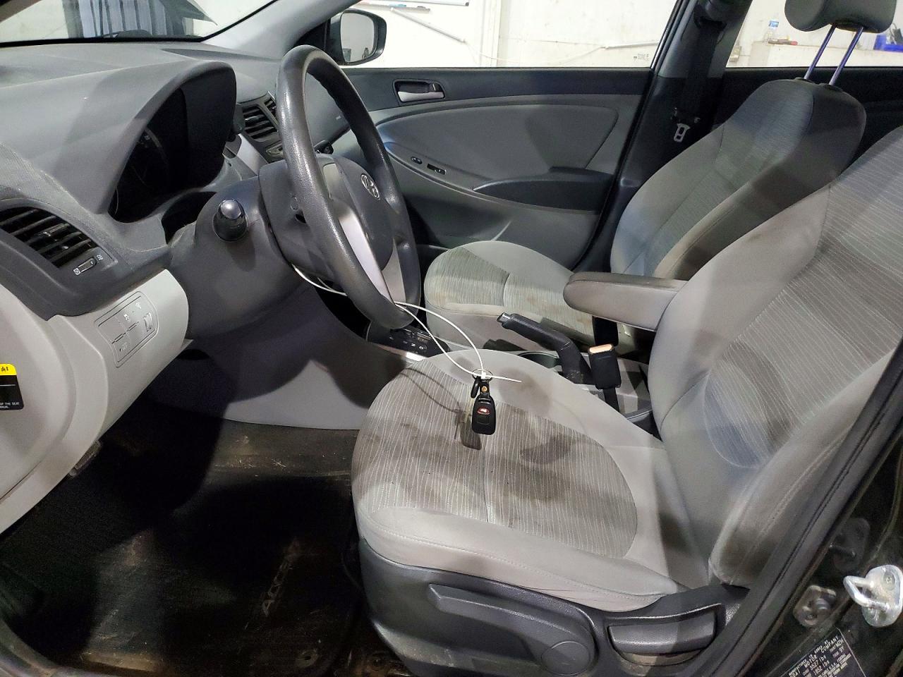 2016 HYUNDAI ACCENT SE photo 7