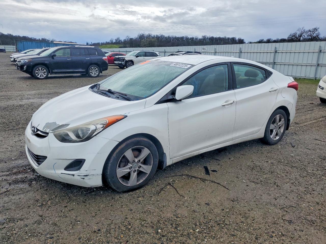 2013 HYUNDAI ELANTRA