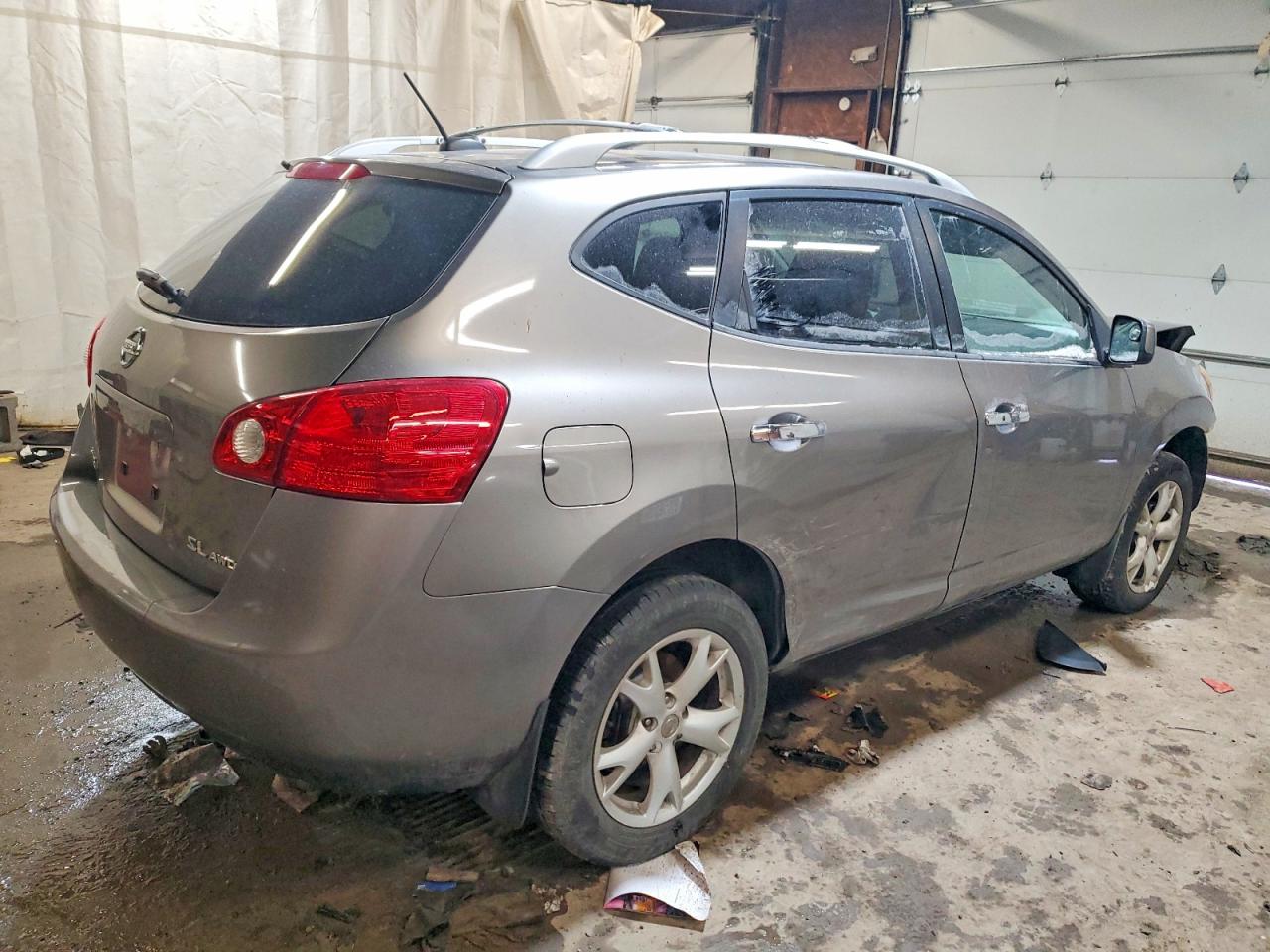 2010 NISSAN ROGUE S photo 3
