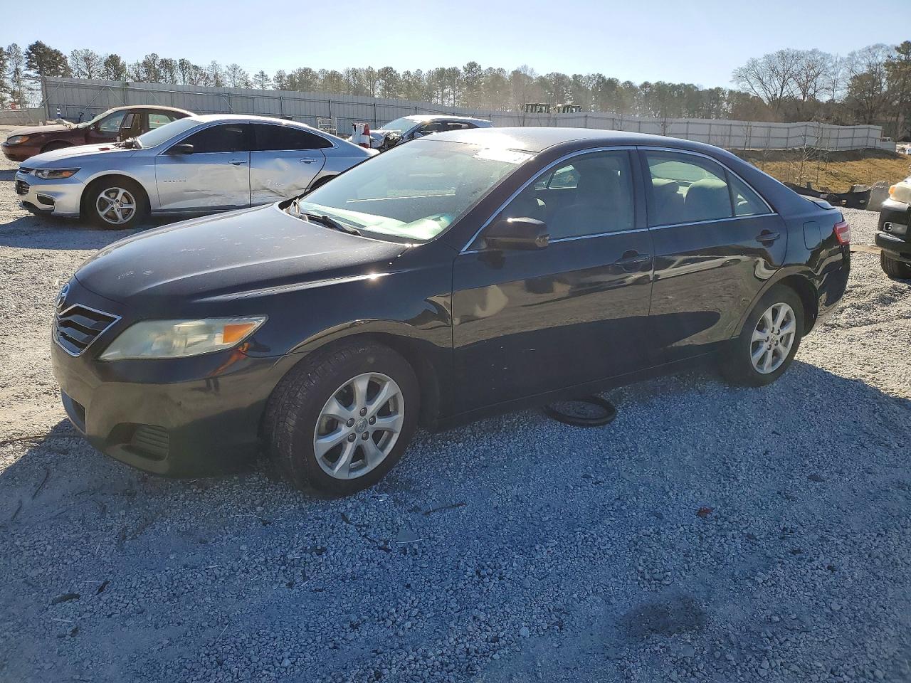 2011 TOYOTA CAMRY