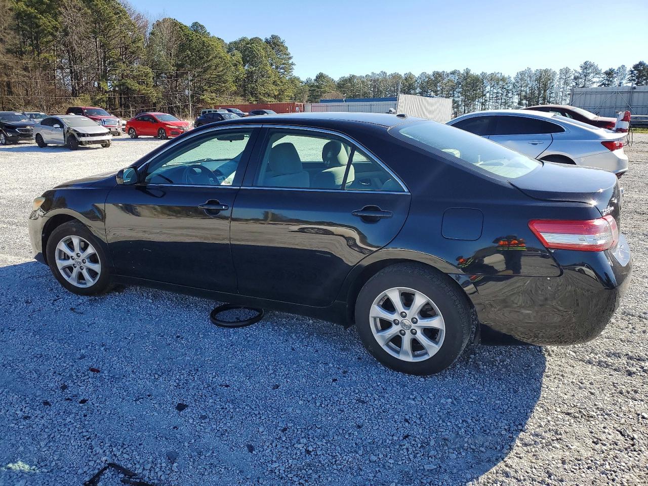 2011 TOYOTA CAMRY BASE photo 2