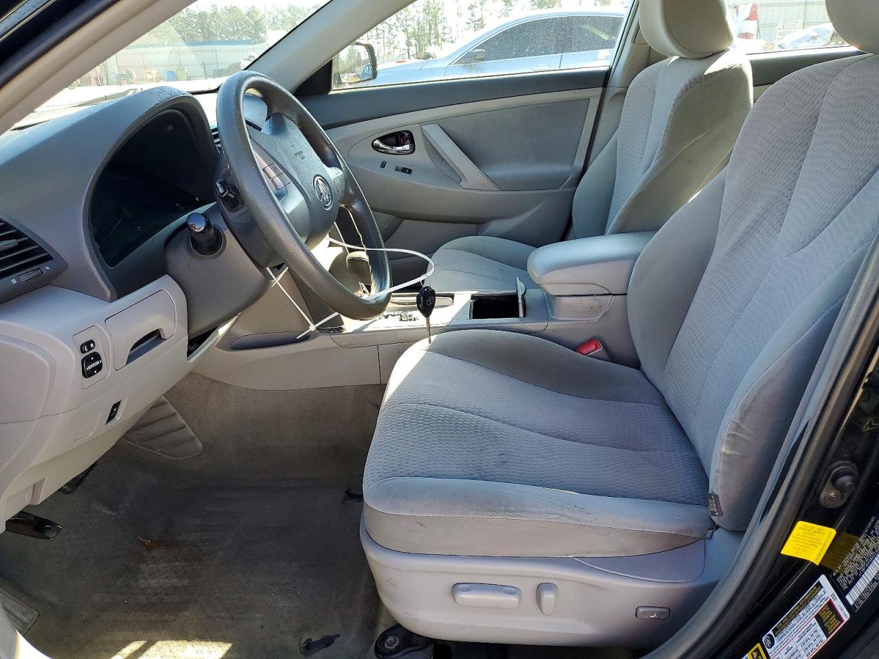 2011 TOYOTA CAMRY BASE photo 7