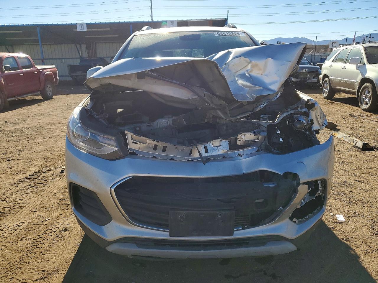 2018 CHEVROLET TRAX 1LT photo 5