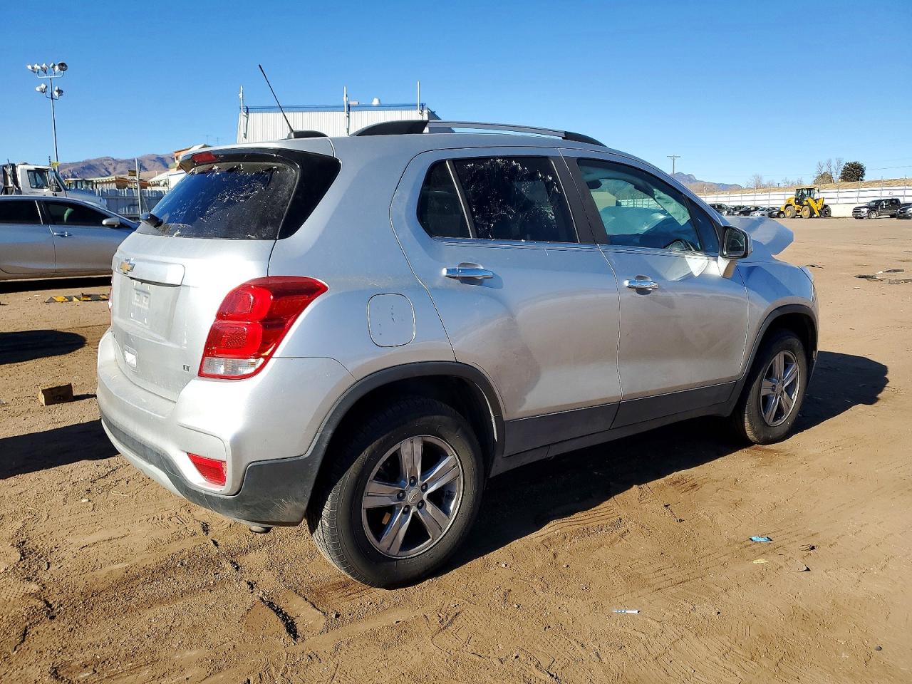 2018 CHEVROLET TRAX 1LT photo 3