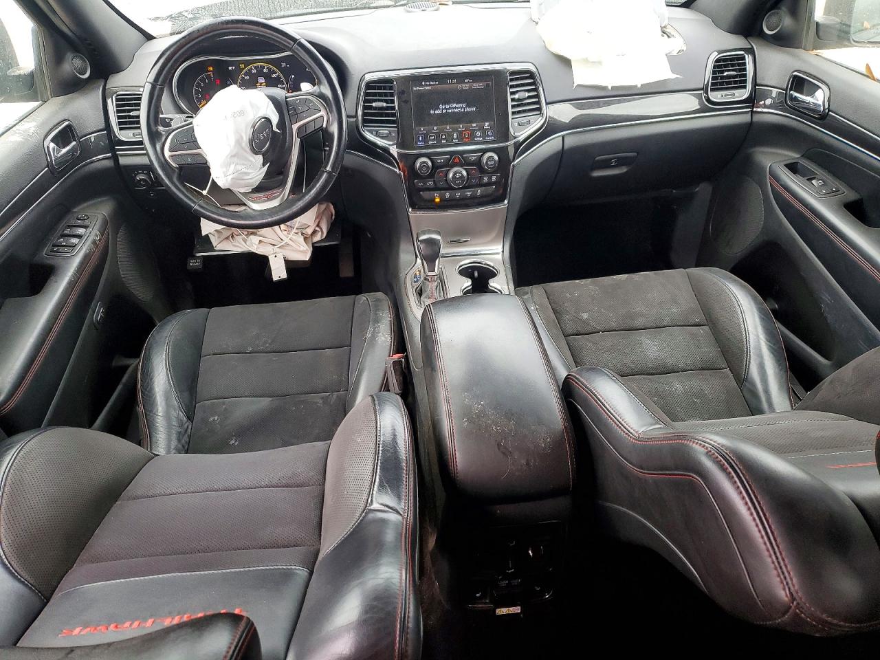 2020 JEEP GRAND CHEROKEE TRAILHAWK photo 8