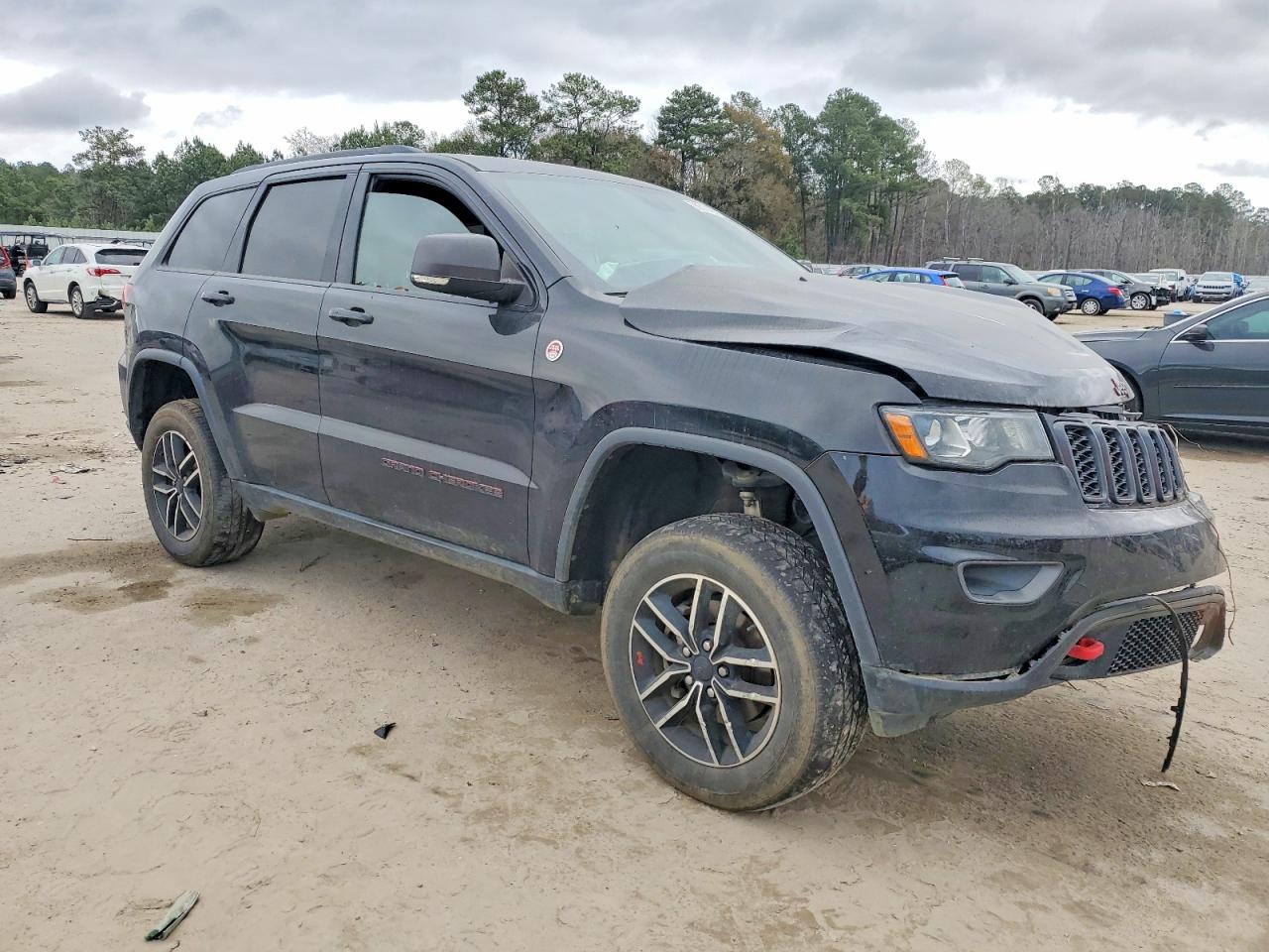 2020 JEEP GRAND CHEROKEE TRAILHAWK photo 4