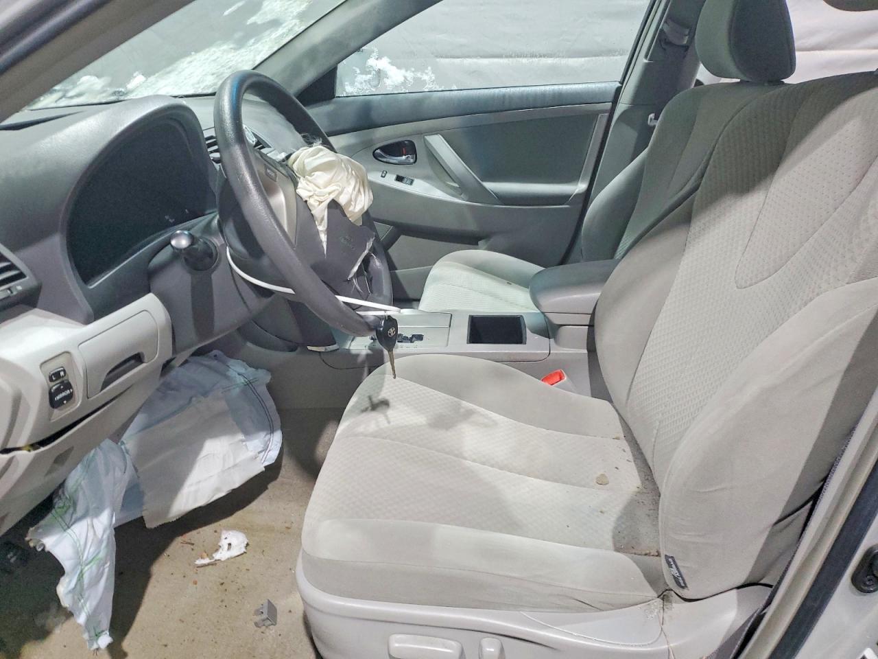 2009 TOYOTA CAMRY BASE photo 7