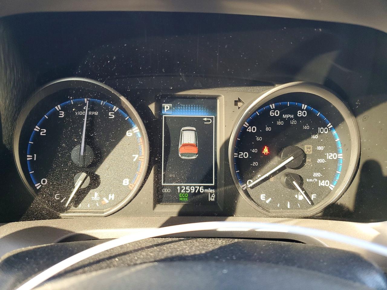 2017 TOYOTA RAV4 XLE photo 9