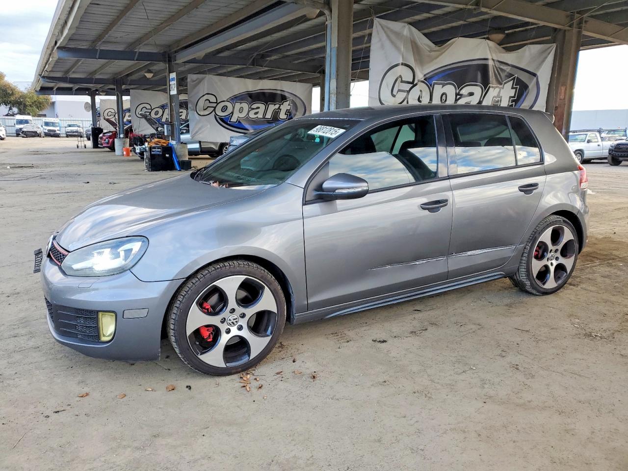 2011 VOLKSWAGEN GTI