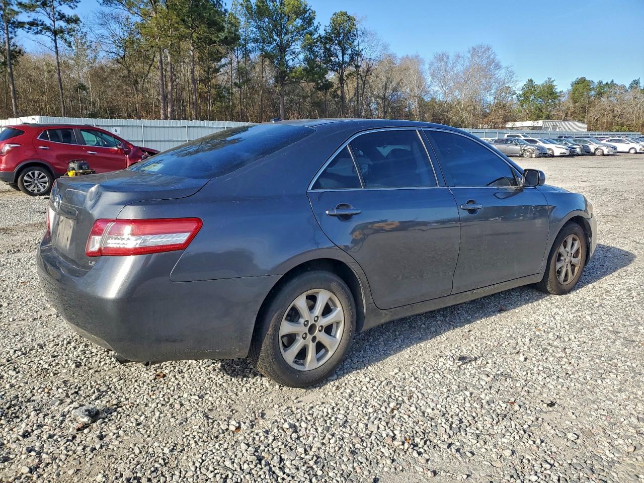 2011 TOYOTA CAMRY BASE photo 3