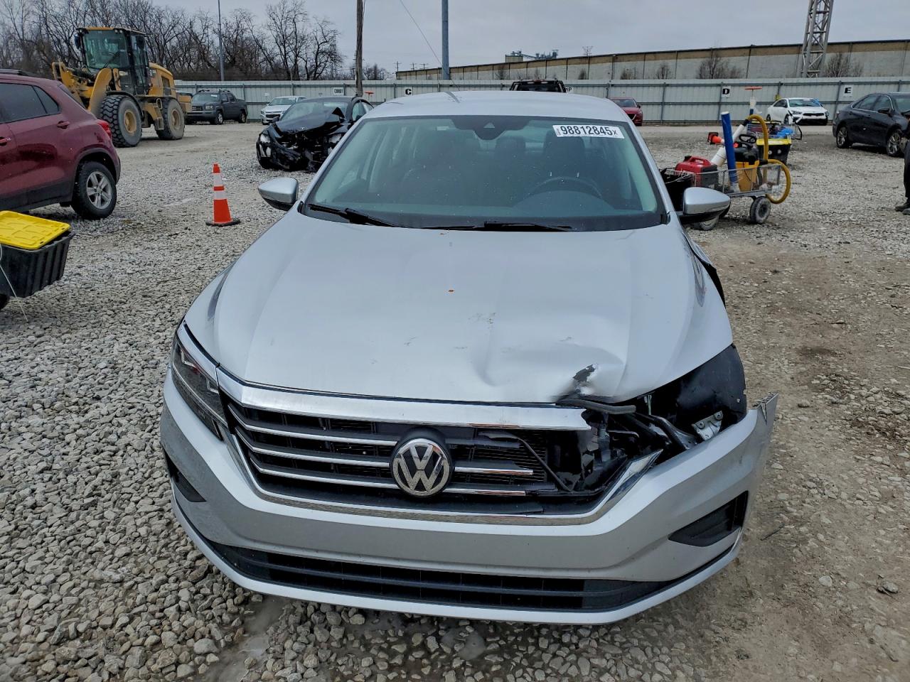 2020 VOLKSWAGEN PASSAT SE photo 5