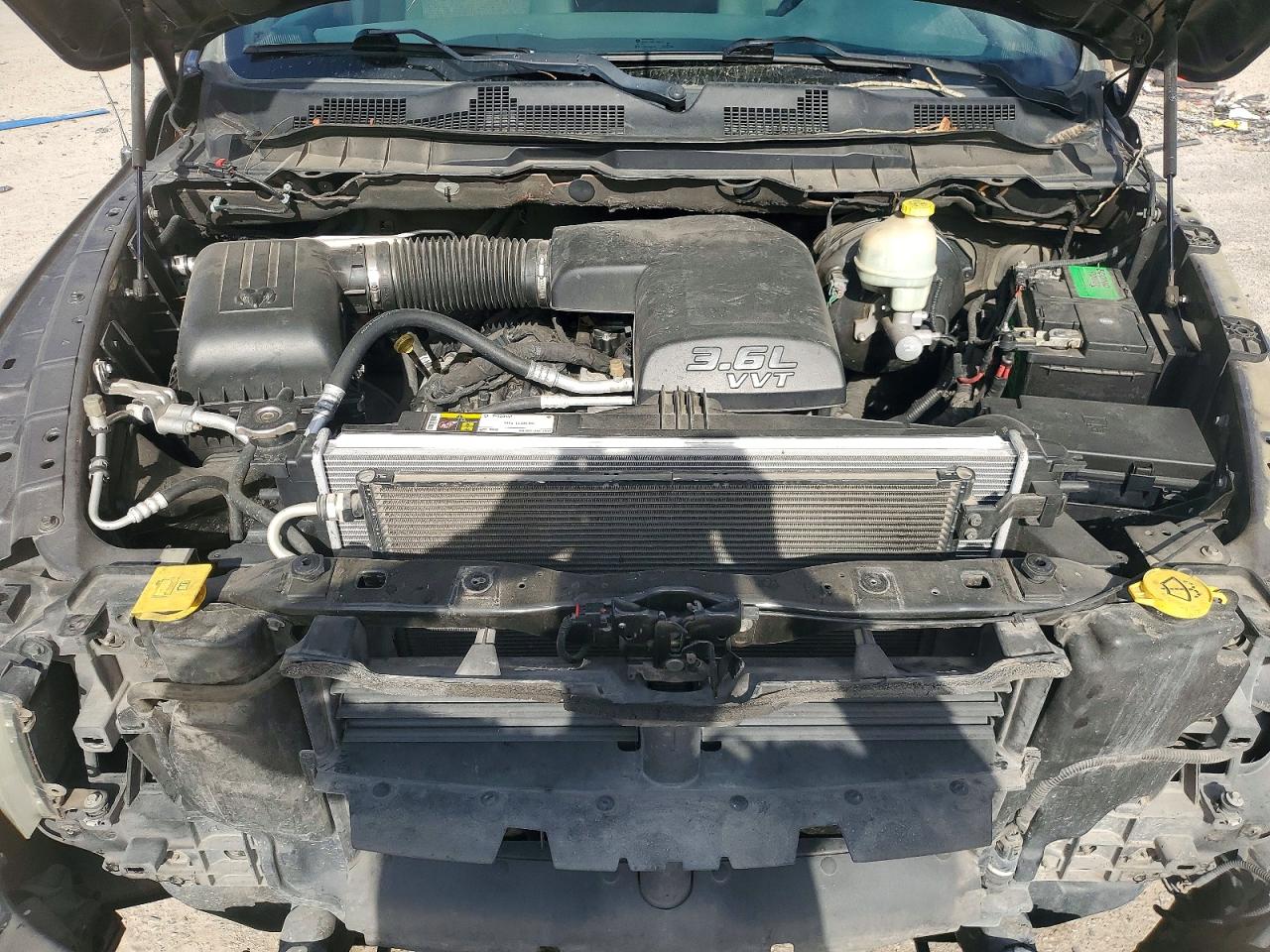 2015 RAM 1500 SLT photo 11