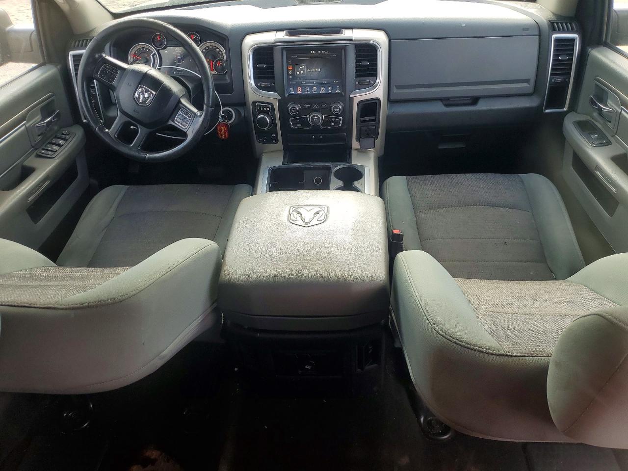 2015 RAM 1500 SLT photo 8