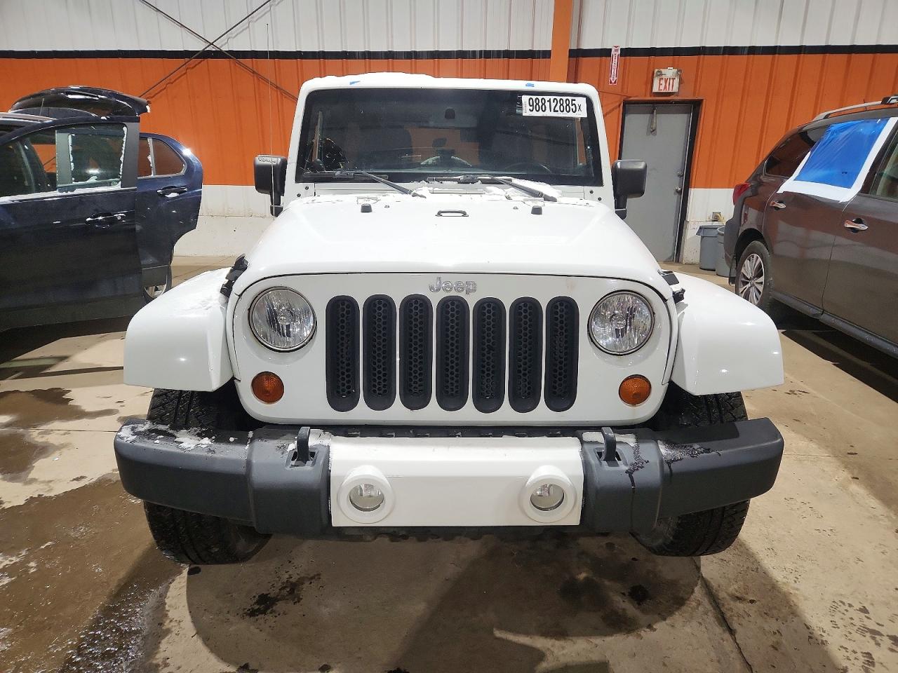 2012 JEEP WRANGLER UNLIMITED SAHARA photo 5