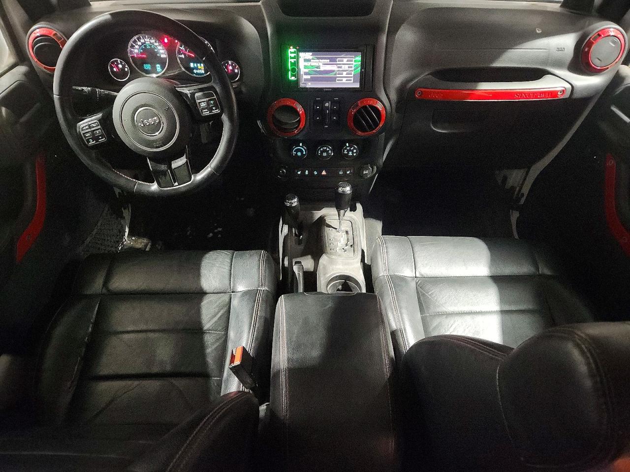 2012 JEEP WRANGLER UNLIMITED SAHARA photo 8