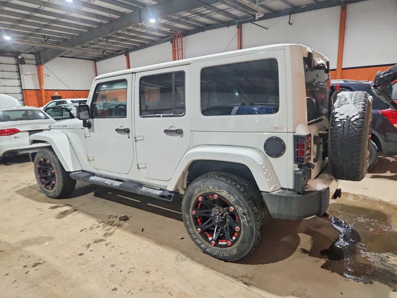 2012 JEEP WRANGLER UNLIMITED SAHARA photo 2