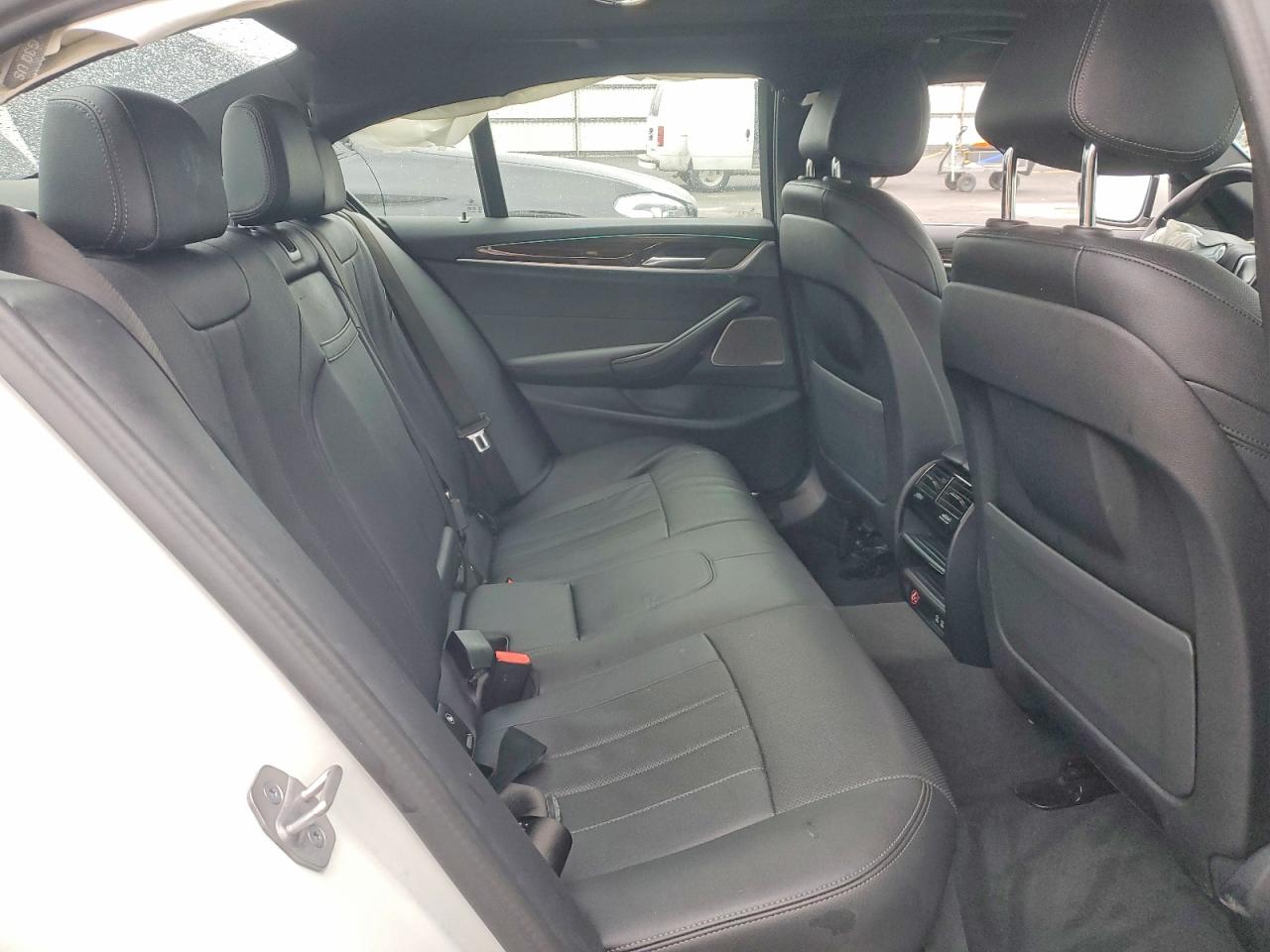 2023 BMW 530E photo 10