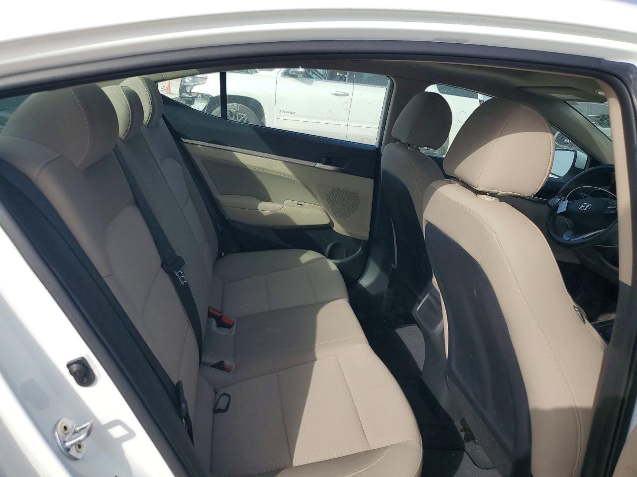 2020 HYUNDAI ELANTRA photo 10