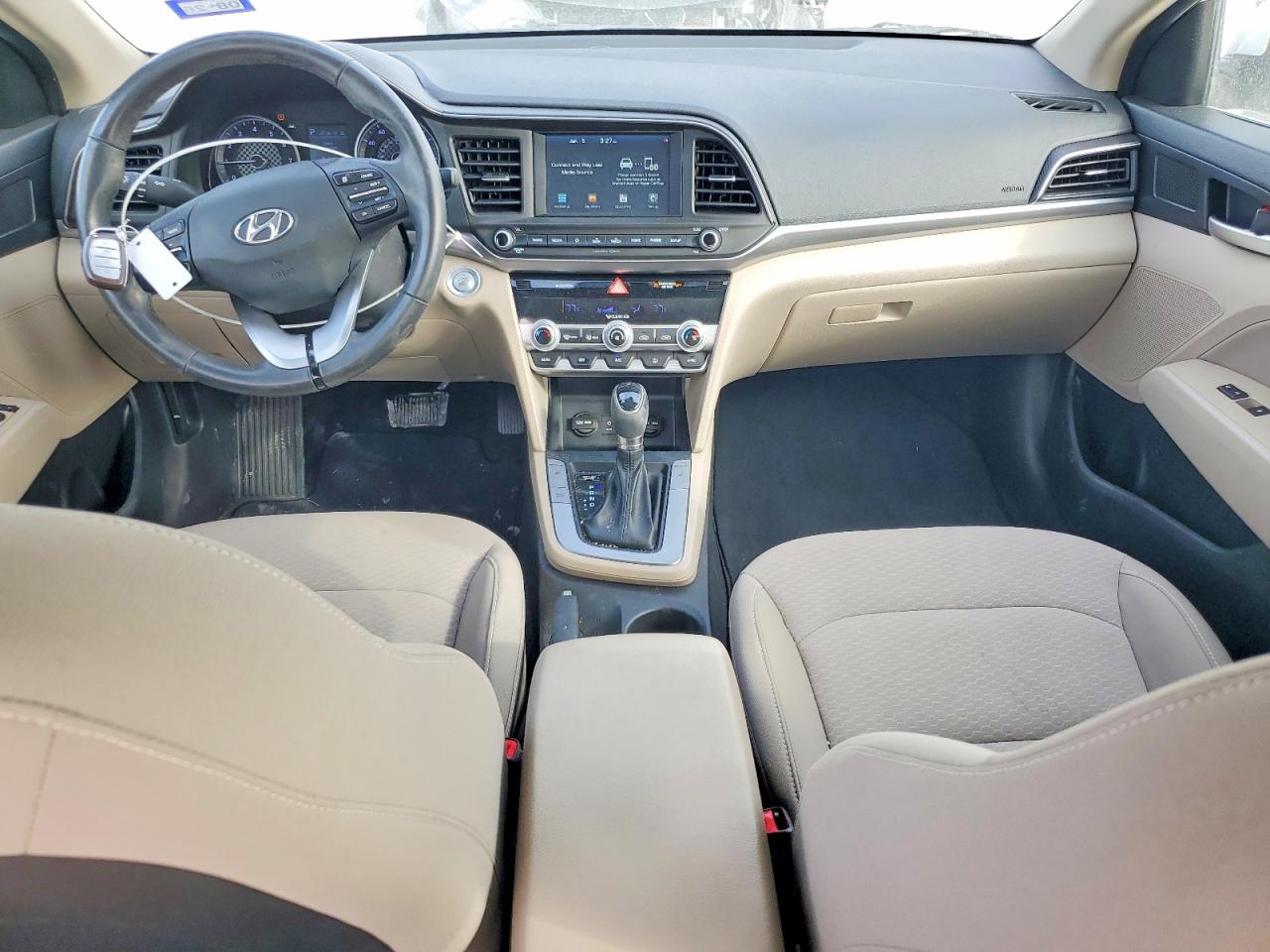 2020 HYUNDAI ELANTRA photo 8