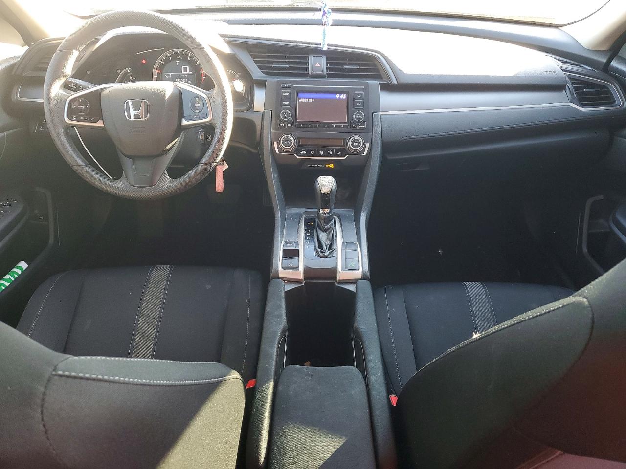 2017 HONDA CIVIC LX photo 8