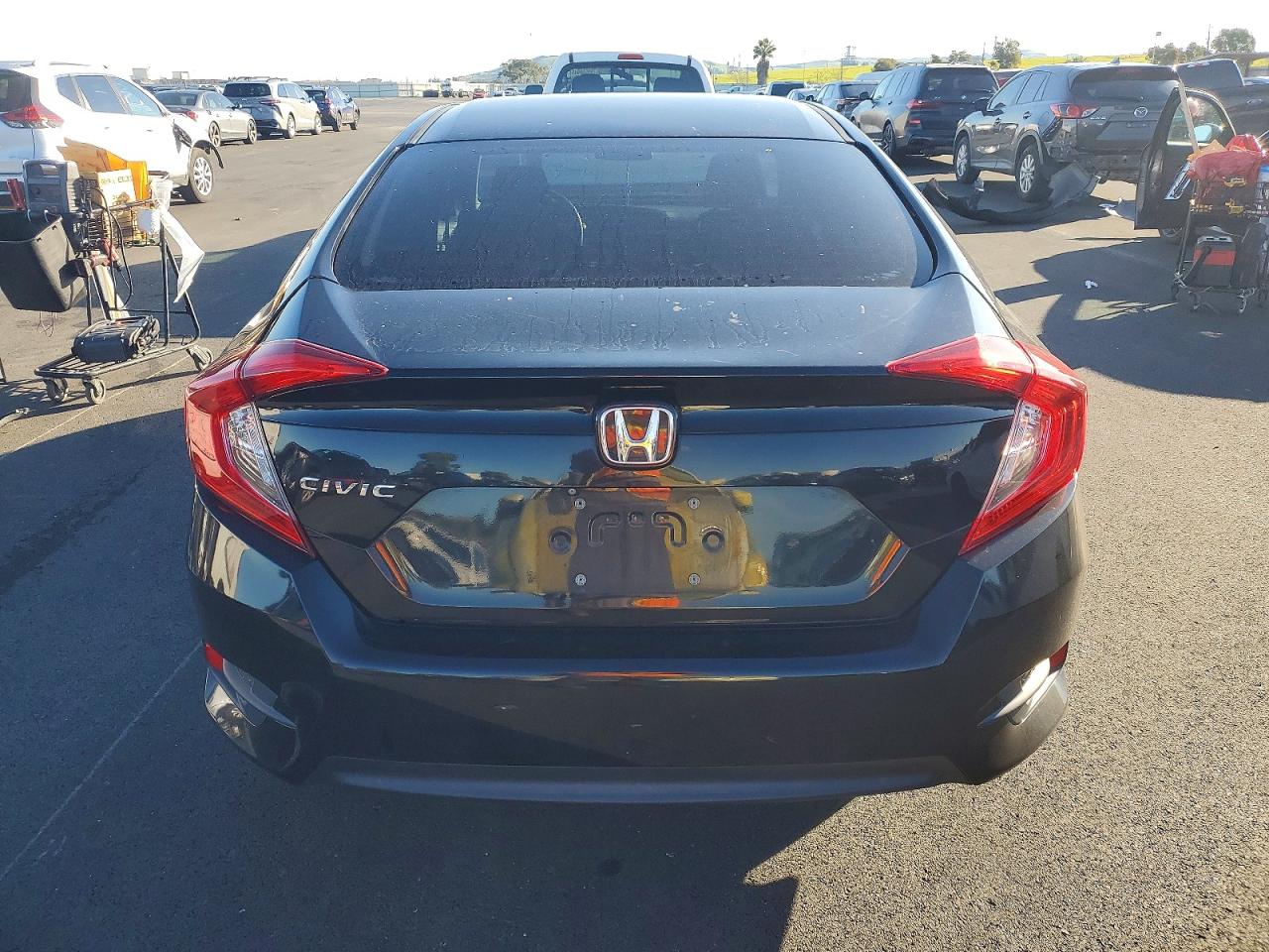 2017 HONDA CIVIC LX photo 6