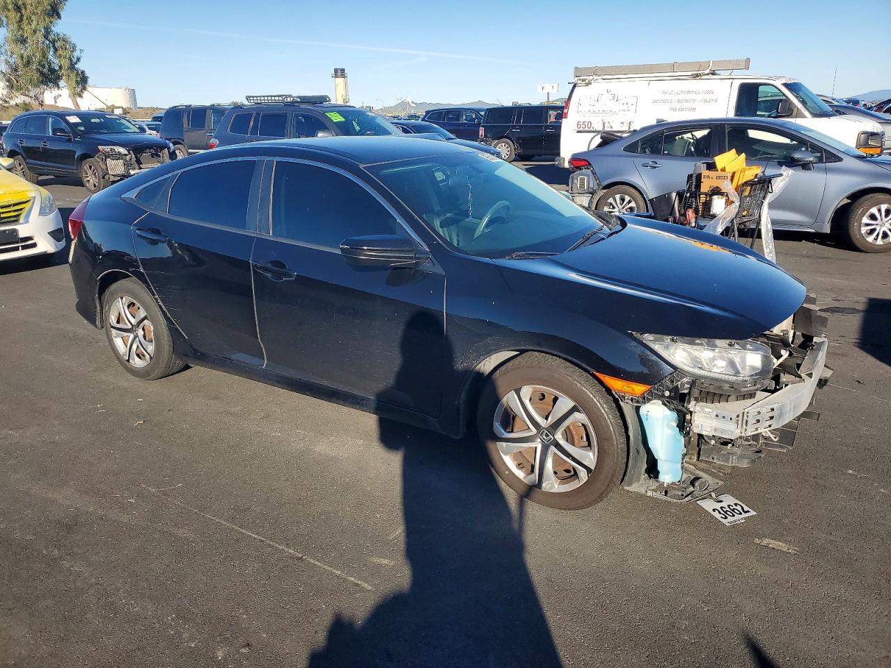 2017 HONDA CIVIC LX photo 4