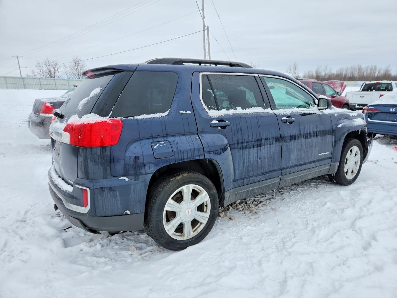 2017 GMC TERRAIN SLE photo 3