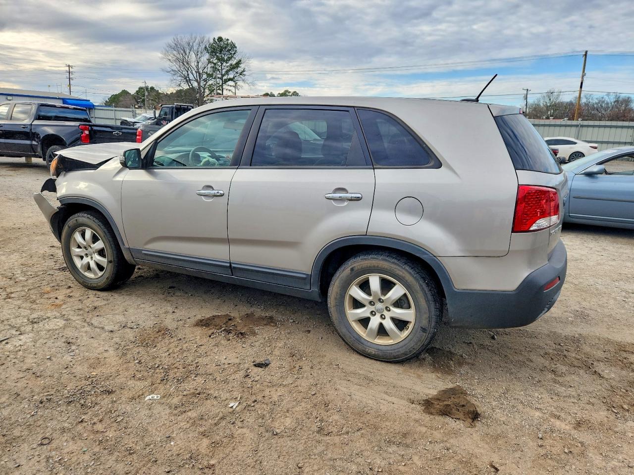 2013 KIA SORENTO LX photo 2