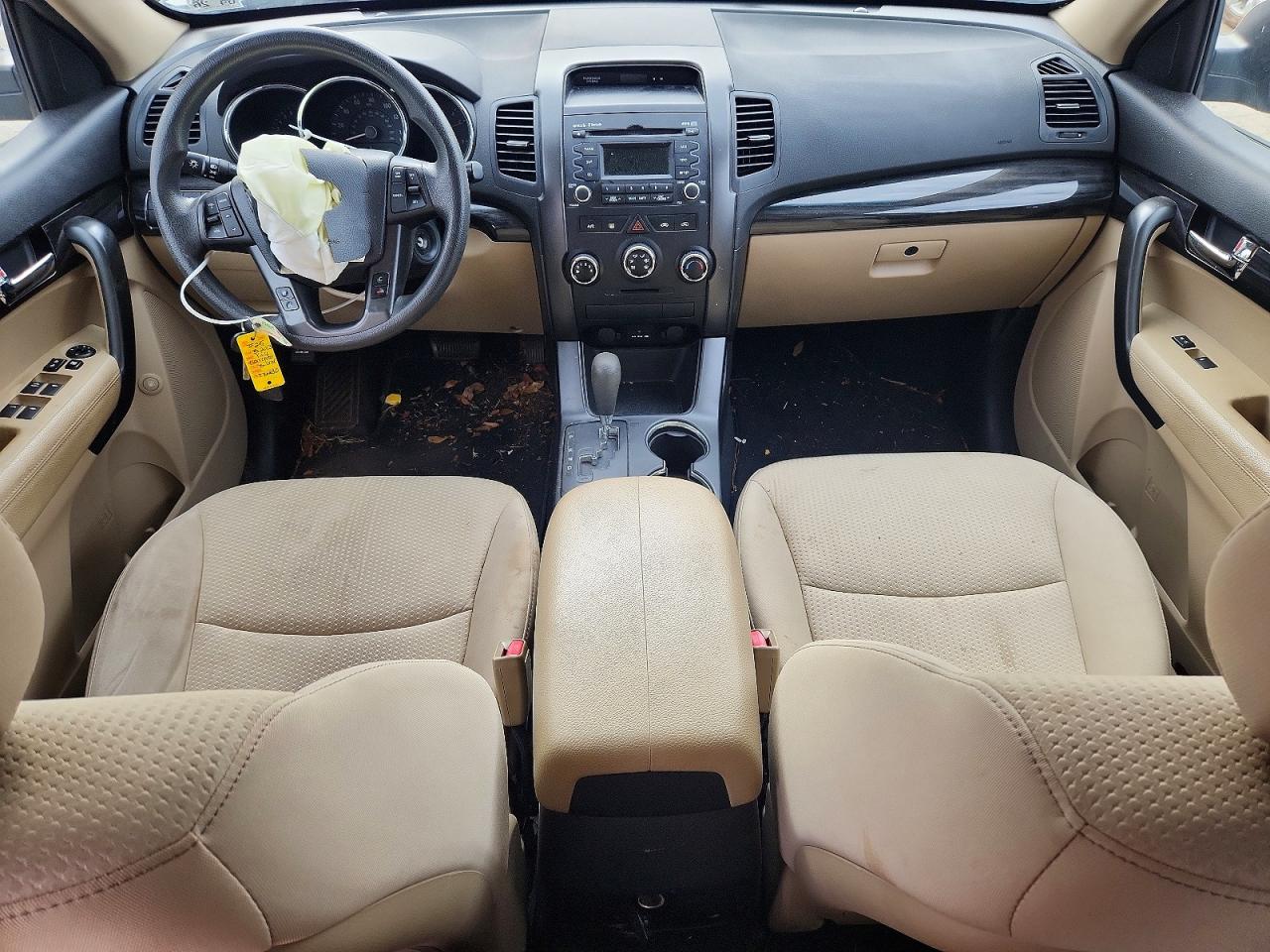 2013 KIA SORENTO LX photo 8