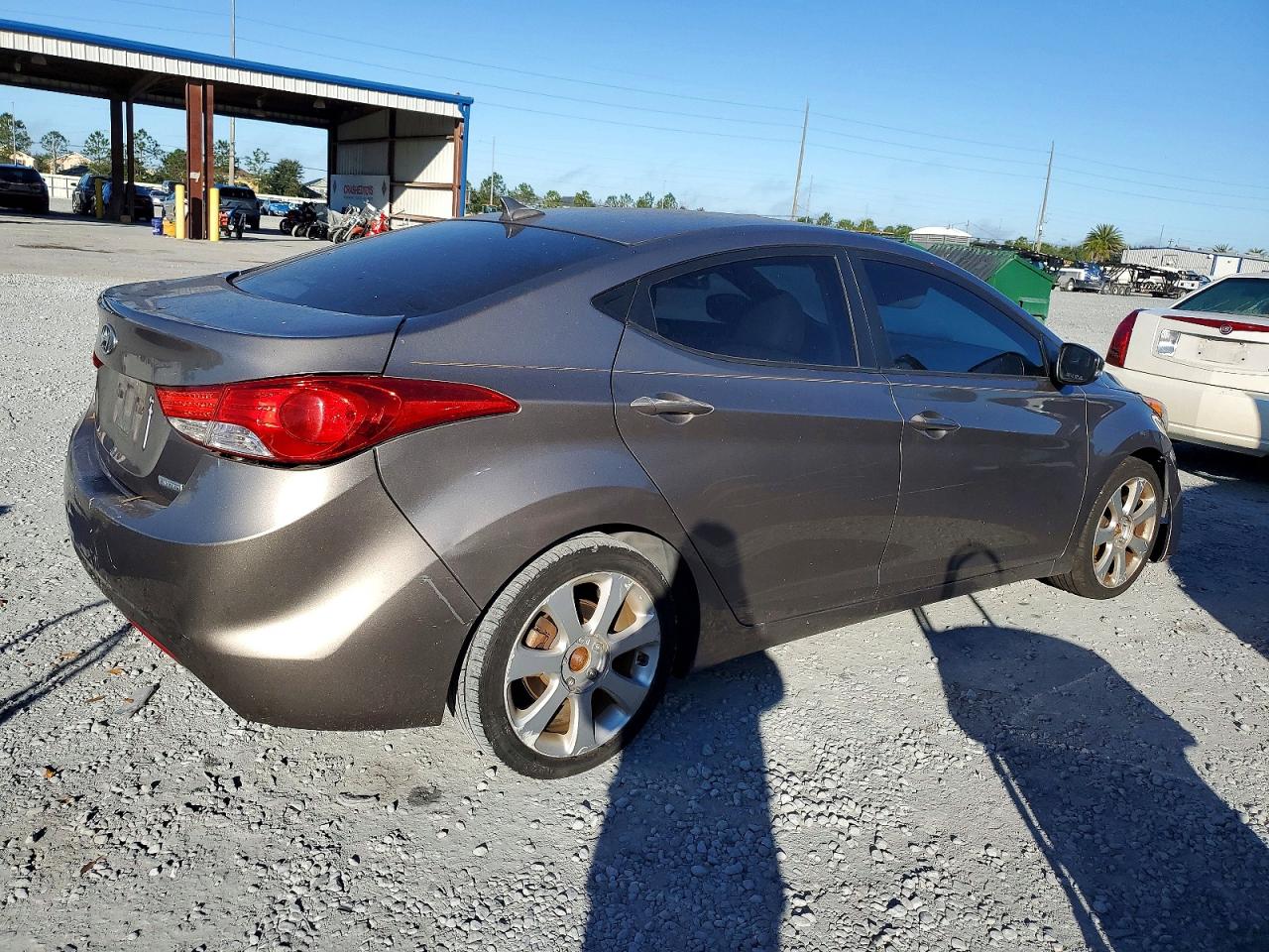 2013 HYUNDAI ELANTRA GLS photo 5