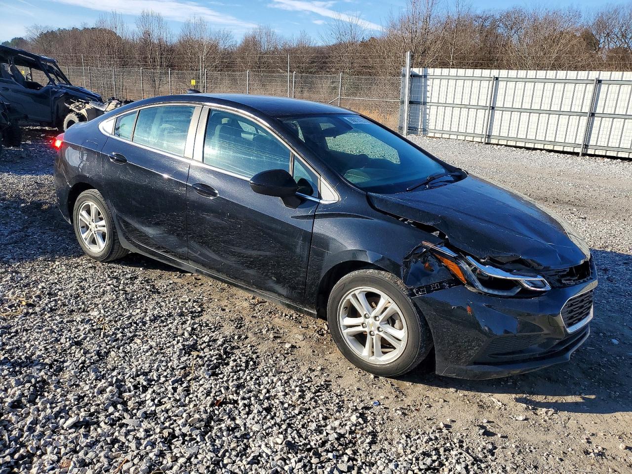 2017 CHEVROLET CRUZE LT photo 4