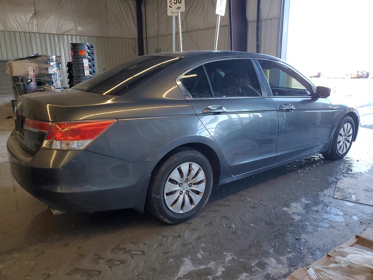 2011 HONDA ACCORD LX photo 3