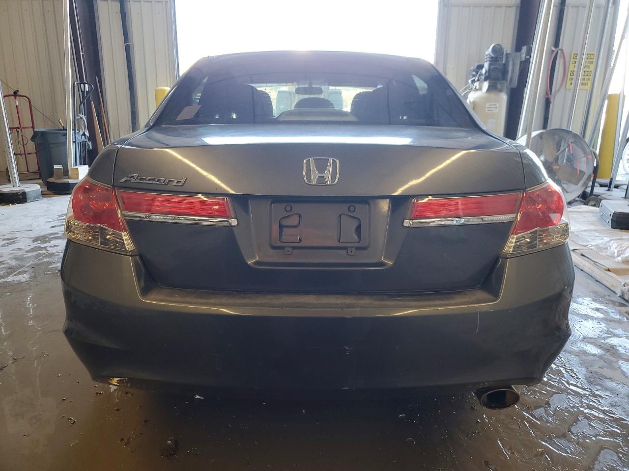 2011 HONDA ACCORD LX photo 6