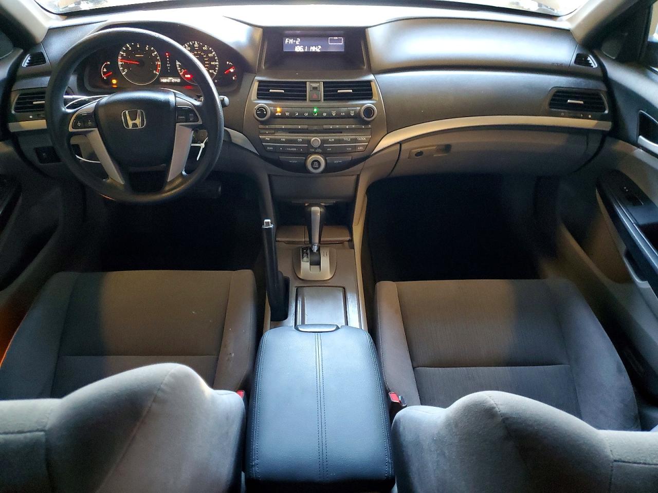 2011 HONDA ACCORD LX photo 8