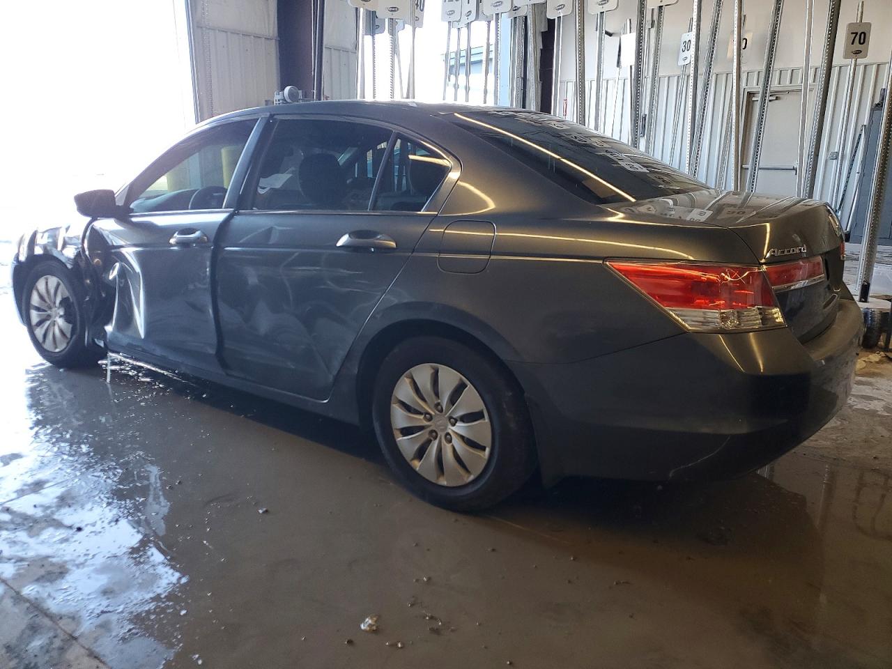 2011 HONDA ACCORD LX photo 2
