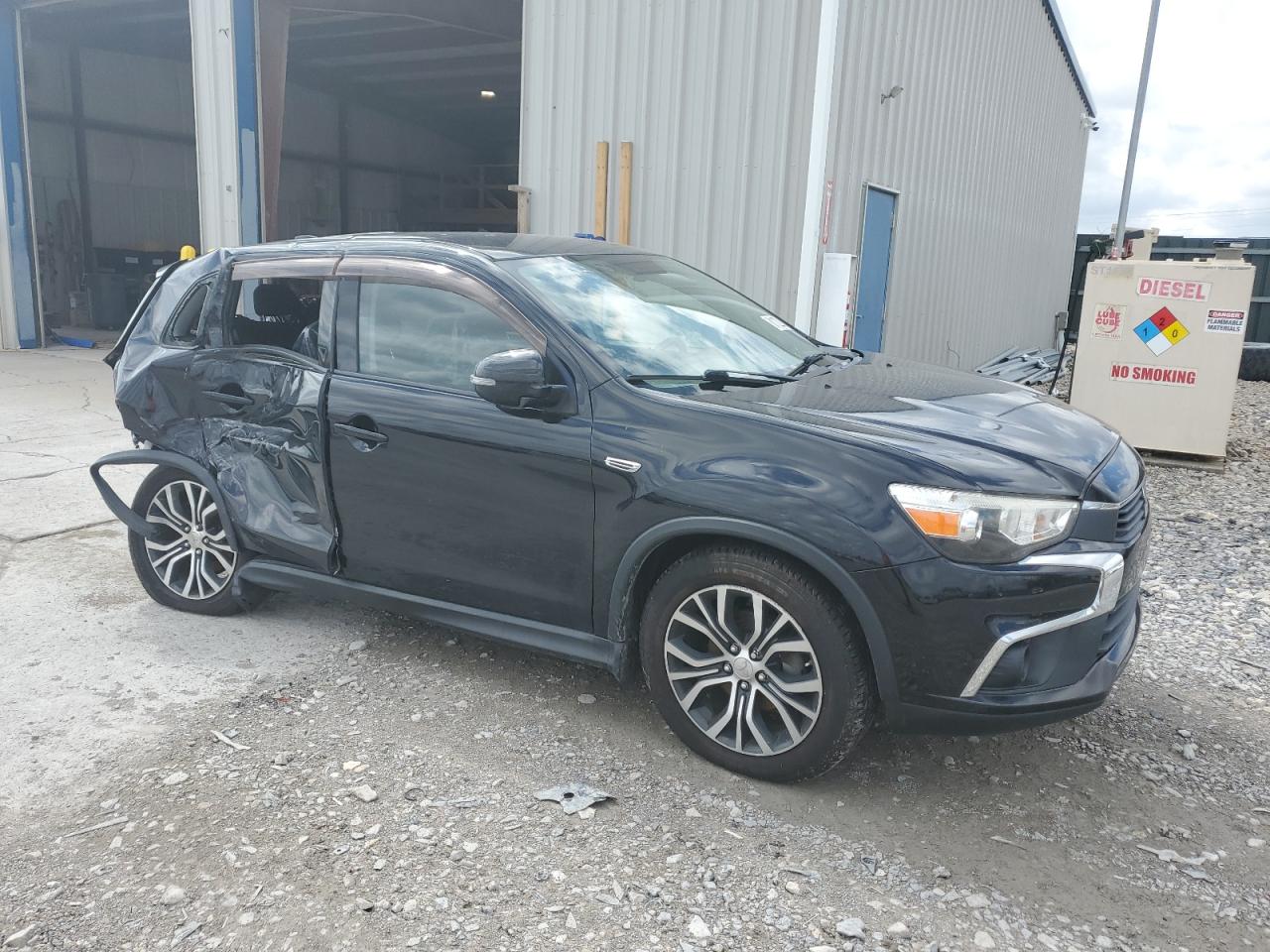 2017 MITSUBISHI OUTLANDER SPORT ES photo 4