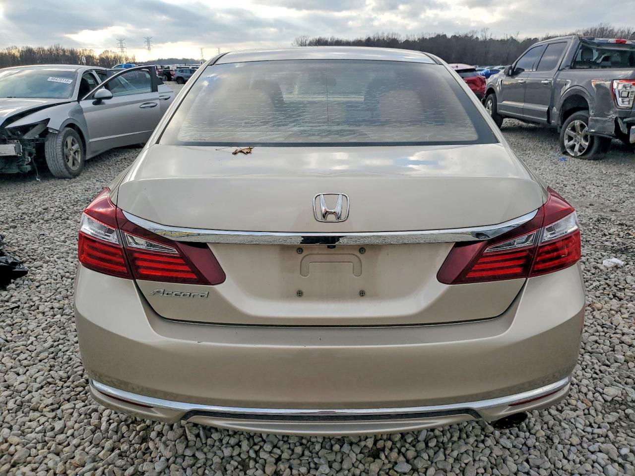 2016 HONDA ACCORD LX photo 6