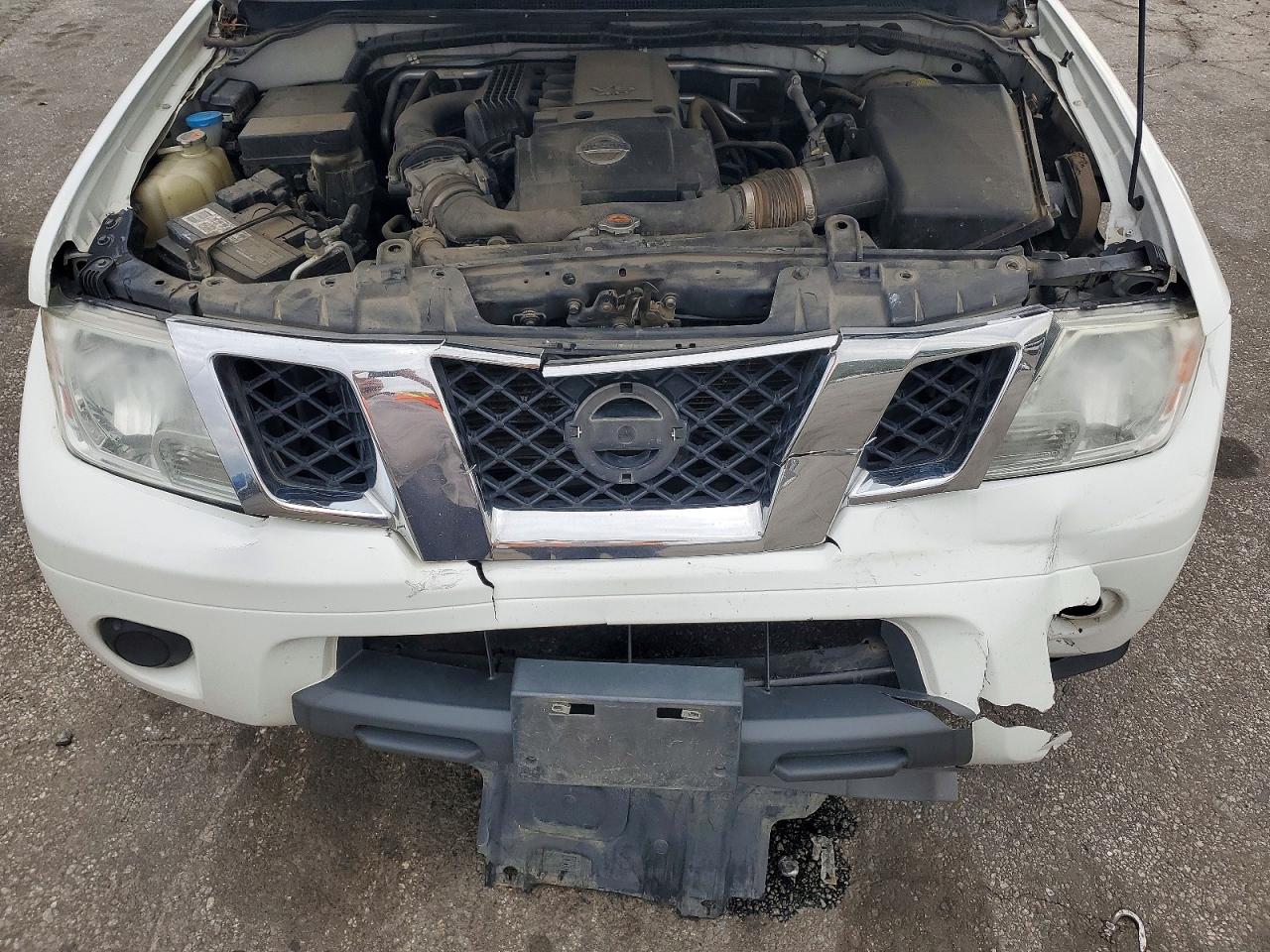 2019 NISSAN FRONTIER S photo 11