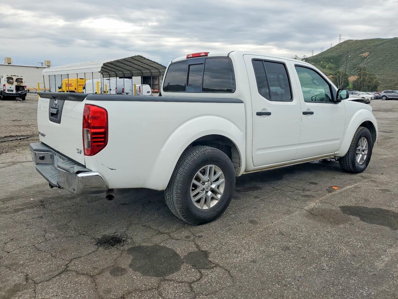 2019 NISSAN FRONTIER S photo 3